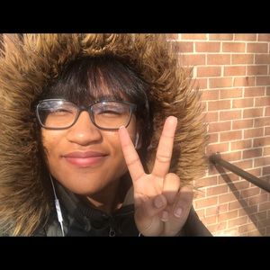 Meet your Posher, Lucy